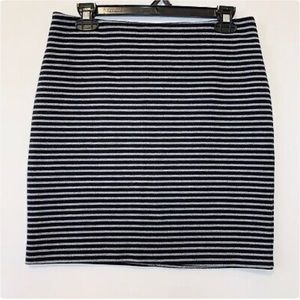 NY & Co striped Mini black and gray Large